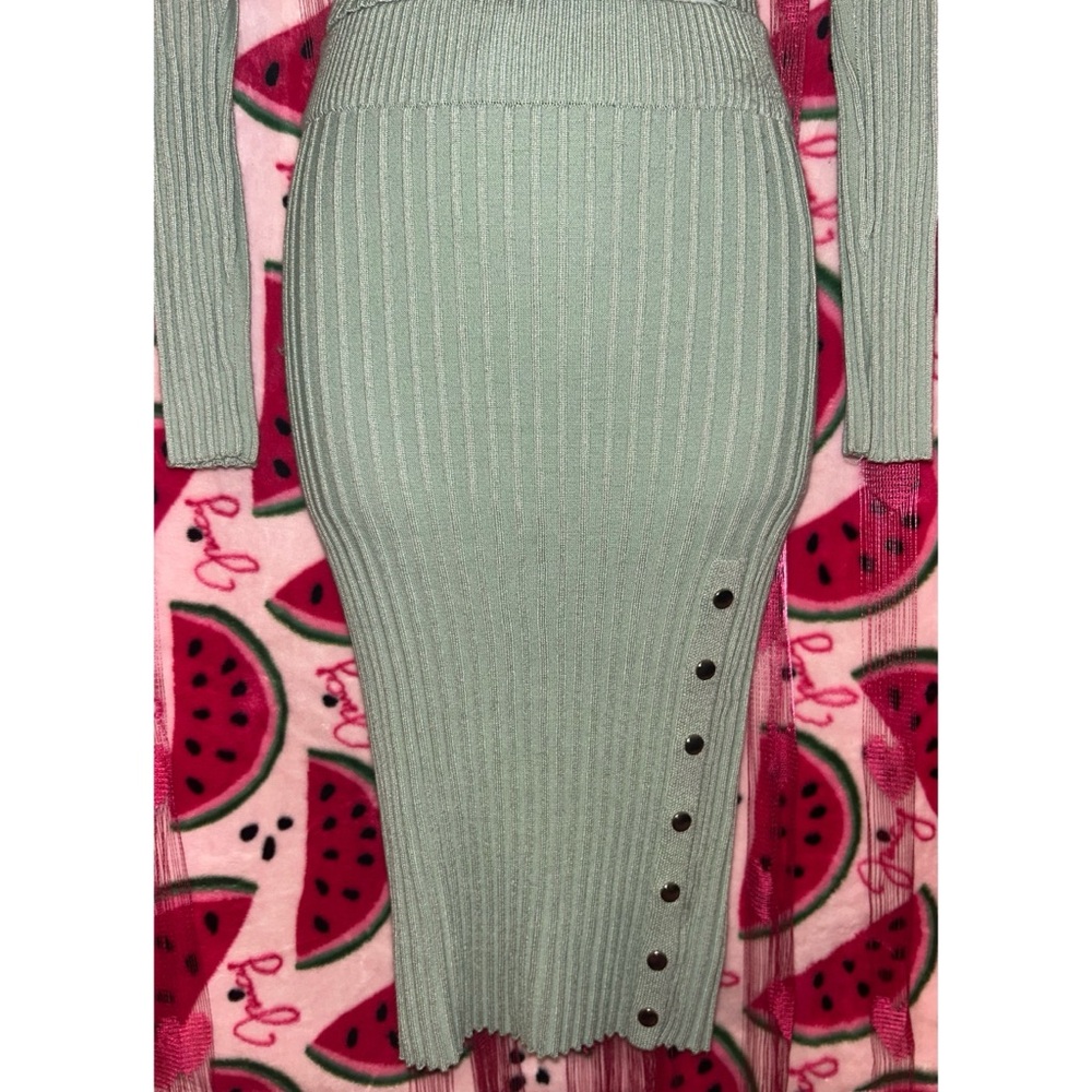 💚 Chic Ribbed Knit Midi Skirt Set - Picture 4 of 10